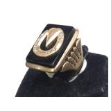 10K GOLD RING W / ONYX STNE, SIZE 7