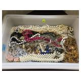 TRAY LOT OF FASHION JEWELRY NECKLACES