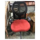 ROLLING ADJUSTABLE OFFICE CHAIR W/LUMBAR SUPPORT