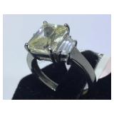 STERLING RING W / CLEAR GEMSTONE, SIZE 7