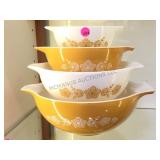 4 NESTING PYREX BOWLS