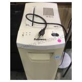 FELLOWS PAPER SHREDDER
