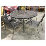 BLACK WROUGHT IRON PICNIC TABLE W / 4 CHAIRS