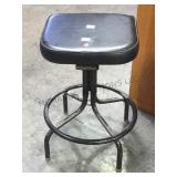 BLACK SWIVEL STOOL