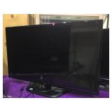 LG 47" FLAT SCREEN W / REMOTE