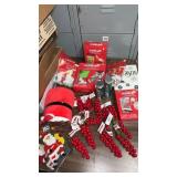 Christmas activities Nee and decorations