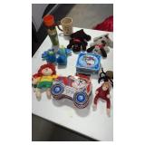 Miscellaneous kids toys, some vintage