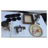 Miscellaneous lot of vintage kitchen tools and