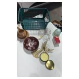 Miscellaneous lot of home decorations