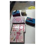 2 new note papers in tins and 2 new shoe