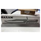 Madam hunting knife
