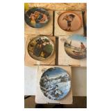 5 miscellaneous lot of decorative plates. With