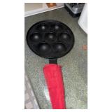 Cast-iron danish pan