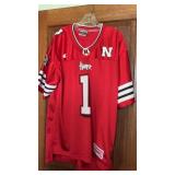 Men's M huskers jersey