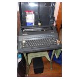Smith corona SE 100 electric, typewriter and