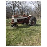 Farmall 560 DIESEL TRACTOR