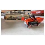 ERTL die cast Mack tanker Mobil truck New in box