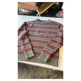 Menï¿½s. Damon size Medium  sweater