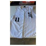 Chicago White Sox baseball jersey youth size
