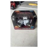 1:16 Scale Big Bud 16V-747 diecast by Toy Farmer.