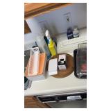 Kitchen Cleaning Supplies & Utensils
