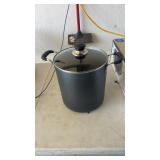 T-FAL  pot with lid