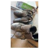 Womanï¿½s size 7.5 boots