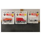3 International 1:87 Scale Trucks, MOC