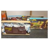 2 Athearn HO Scale Railroad Cars