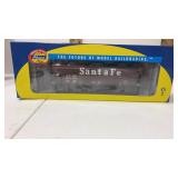 Athearn Santa Fe Railroad car HO scale