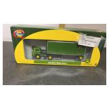 Athearn HO Scale  John Deere 28ï¿½ Wedge Trailer