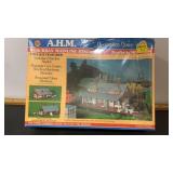 AHM Trains HO Scale Suburban 5735  Mainline Kit,