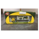 Athearn HO Scale John Deere 8111 28ï¿½ Wedge