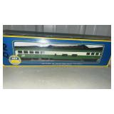 AHM Burlington Northern HO Dome Coach Car