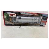 Atlas HO Scale 1968 ACF 6- Bay Cylindrical Hopper