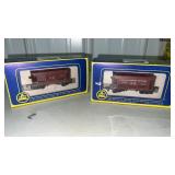 2 HO AHM Ore Cars Chicago & Northwestern, LS& I