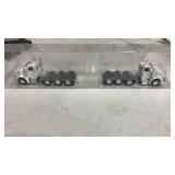 HO scale trucks and stuff Peterbilts