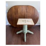 Vintage Cochrane Furniture Maple Pedestal Table