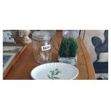 JAR, PLATE, & PLANT DECOR