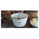 ENAMEL POT, 1 HANDLE