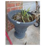 PLASTIC PLANTER
