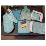 BEST THINGS AND HOME/HEART POT HOLDERS AND TOWELS