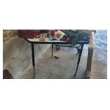 ADJUSTABLE TABLE *NO CONTENTS