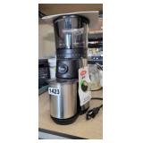 COFFEE GRINDER *HAS CRACK
