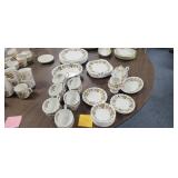 JOHNSON BROTHER, FAIRWOOD DINNERWARE SET