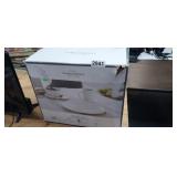 THRESHOLD DINNERWARE SET, MISSING 2 PLATES