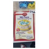 100 PC. CAKE DECORATING KIT