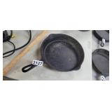 10' CAST IRON SKILLET