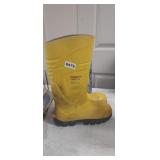TINGLEY BOOTS, SIZE 8