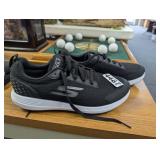 SIZE 8 GOLF SKECHERS